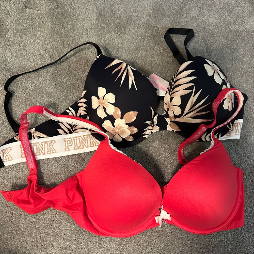 Pink Bras - Picture 2 of 5